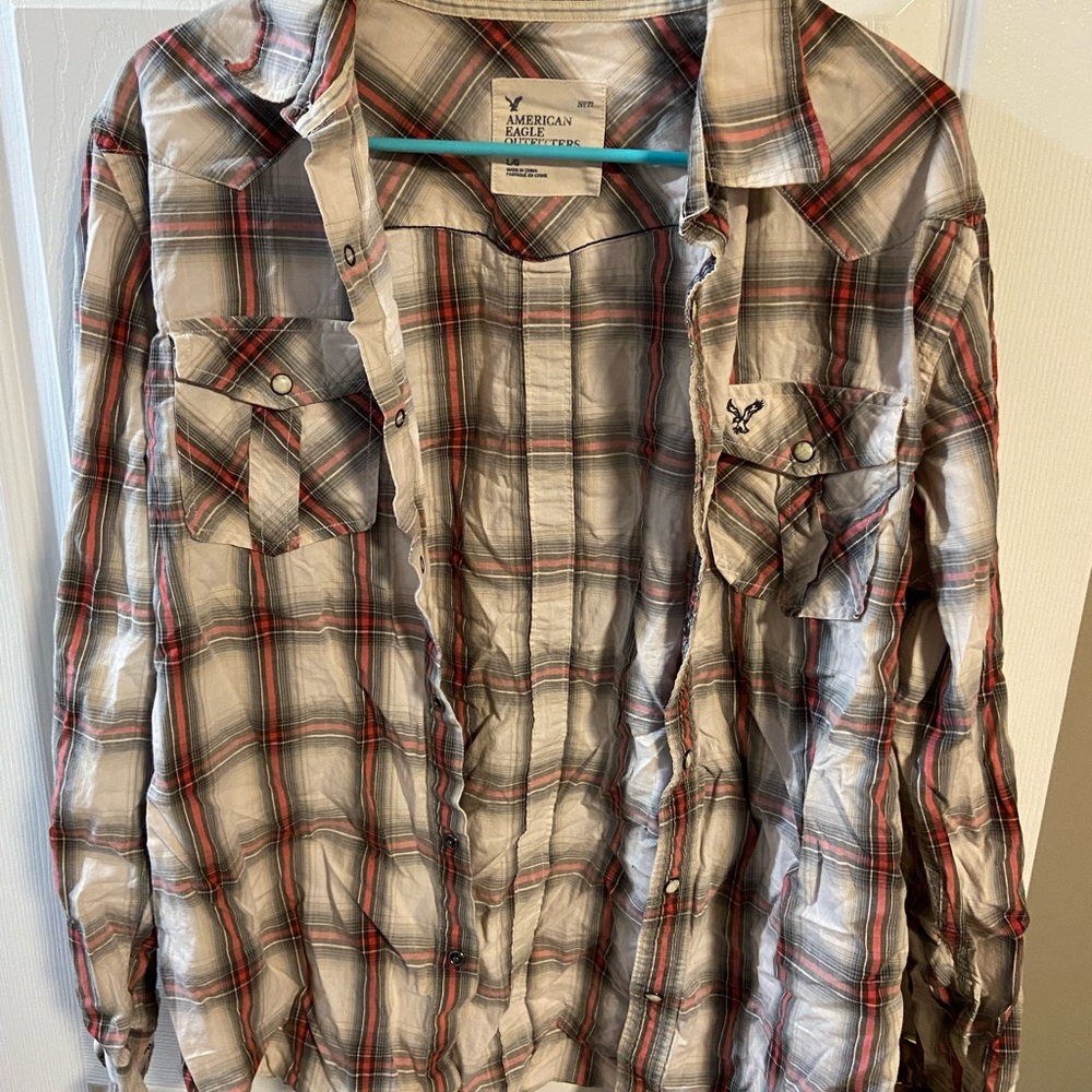 American Eagle button up